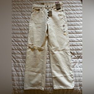 Women’s Levi’s straight ribcage jeans size 27